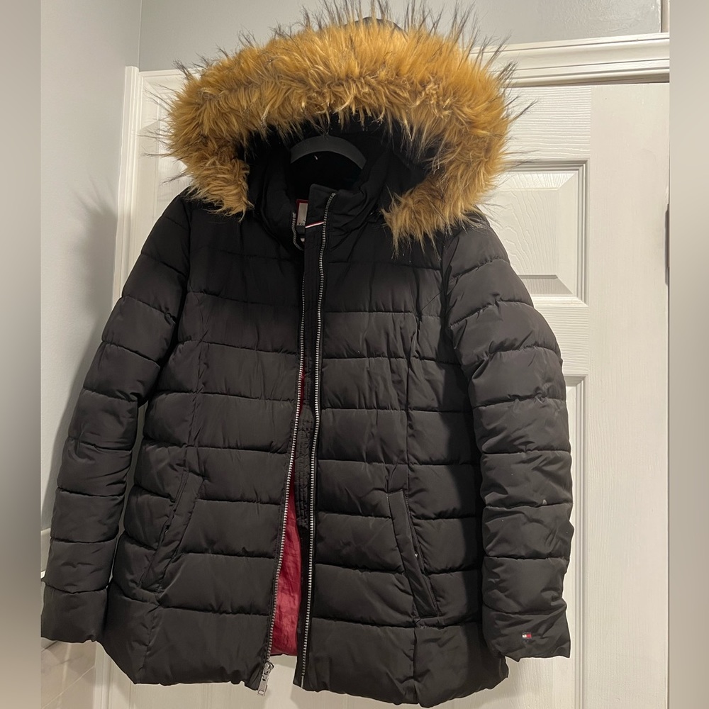 Tommy Hilfiger Women’s winter jacket-size large